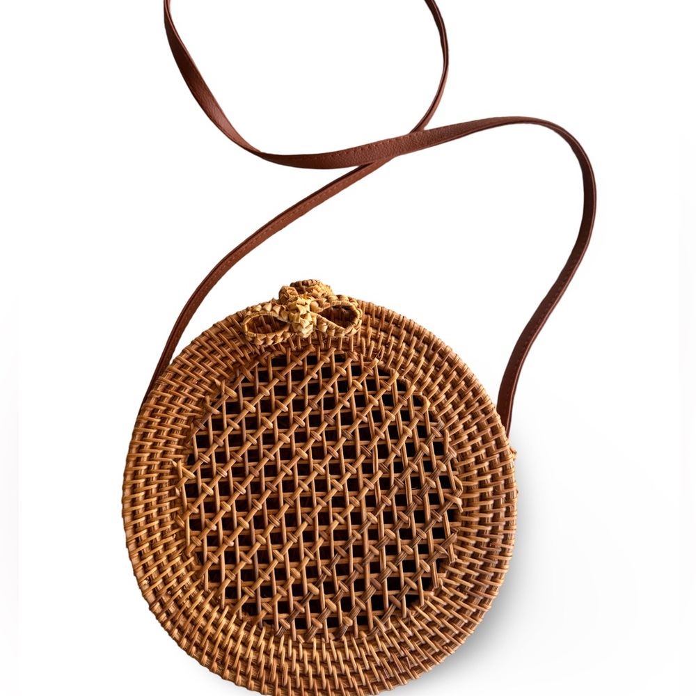 Round Rattan Purse
